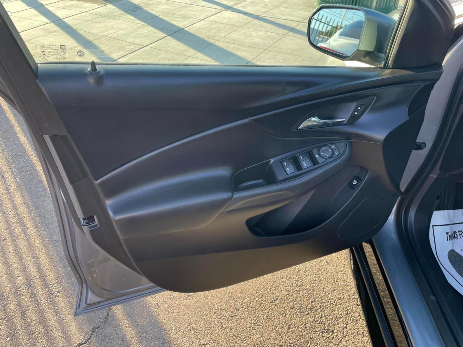 2018 DARK GRAY /BLACK Chevrolet Volt (1G1RC6S52JU) , located at 744 E Miner Ave, Stockton, CA, 95202, (209) 944-5770, 37.956863, -121.282082 - PLUS TAXES AND FEES - Photo #5